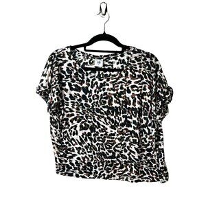 Cabi #3414 animal print roll cuff boxy‎ top women’s medium